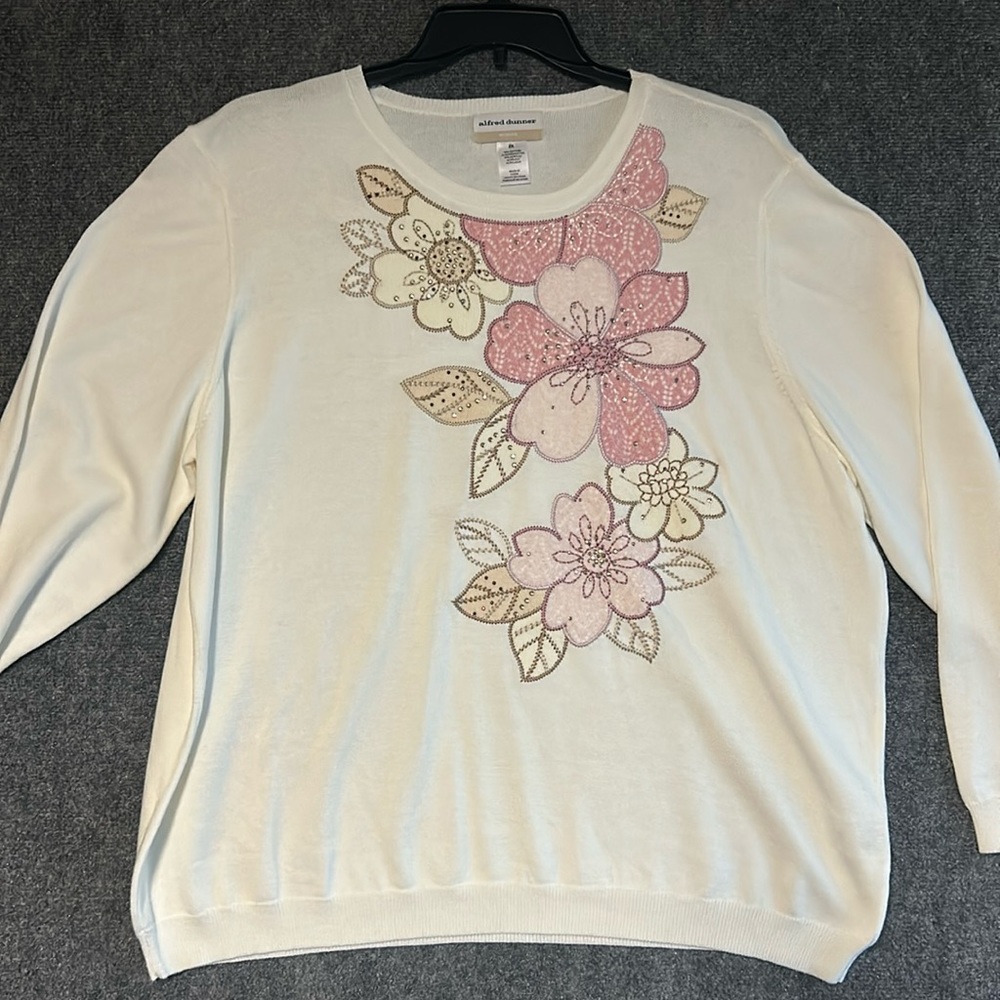 Alfred Dunner Women’s Size 2XL Plus cream white long sleeve crew neck knit